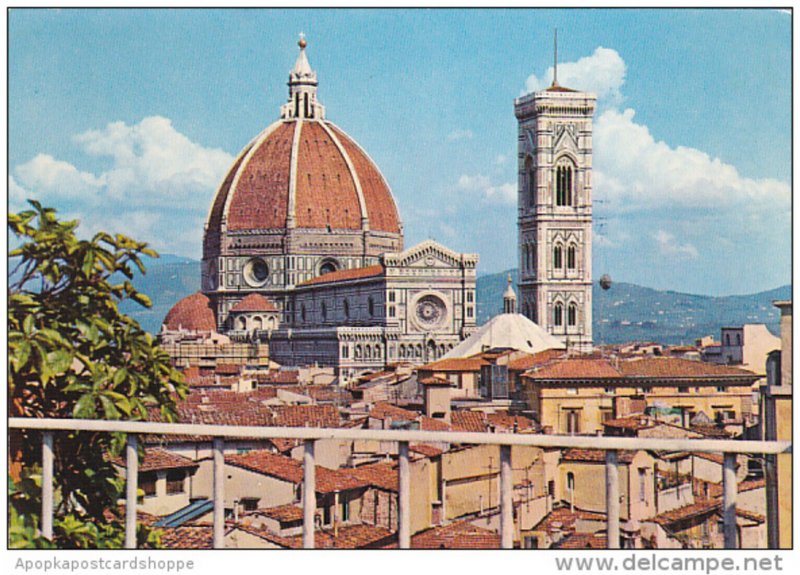 Italy Firenze La Cattedrale in panorama