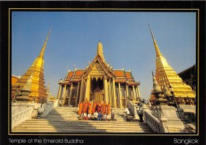 Lot 3 thailand bangkok temple of the emerald budhha