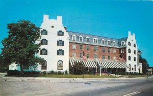 Postcard New York Long Island Hotel Henry Perkins 1950s Dormand 22-14337
