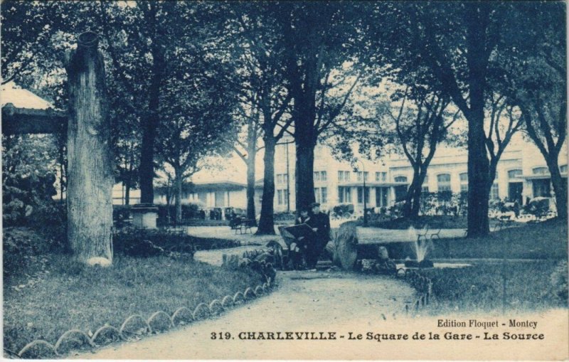 CPA CHARLEVILLE - Le square de la gare la source (148143)