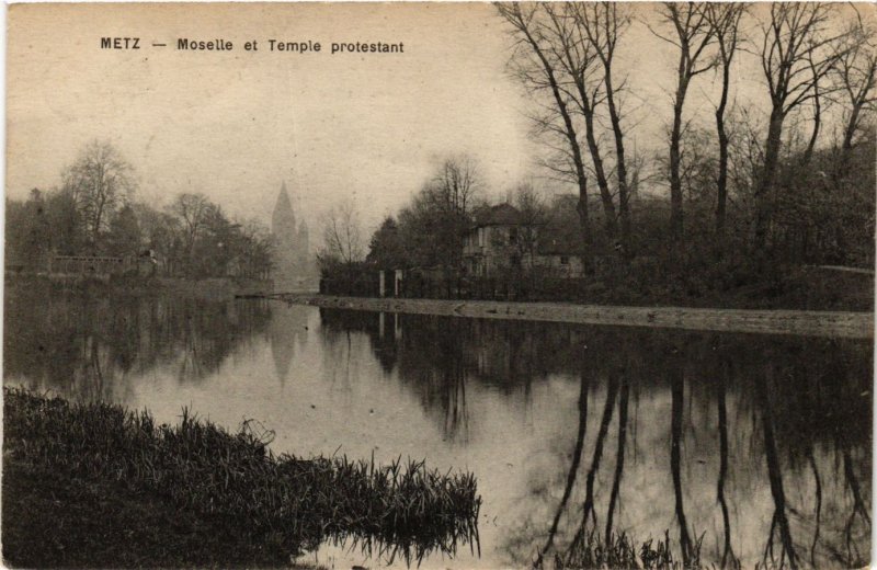 CPA METZ Moselle et Temple protestant (984518)