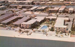 ST PETERSBURG FLORIDA~TRAILS END MOTEL~GULF BLVD~AERIAL VIEW POSTCARD 1960s