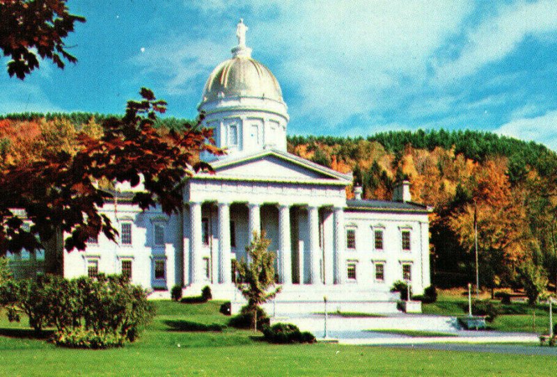 Vermont State Capitol Montpelier Vermont Vintage Standard View Postcard