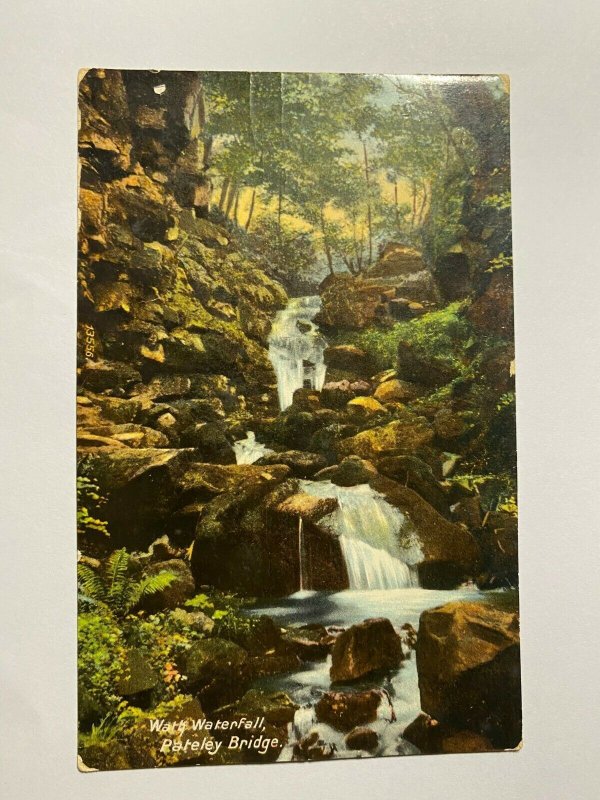 UNUSED VINTAGE POSTCARD - WATH WATERFALL PATELEY BRIDGE YORKSHIRE UK (KK258)