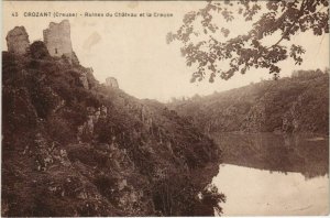 CPA CROZANT Ruines du Chateau et la Creuse (1143777)