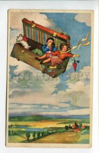 3156316 Lovers & SKYE TERRIET flying in Chest vintage color PC