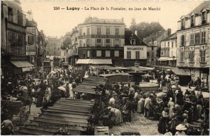 CPA LAGNY-sur-MARNE La Place de la Fontaine un Jour de Marche (1320278)