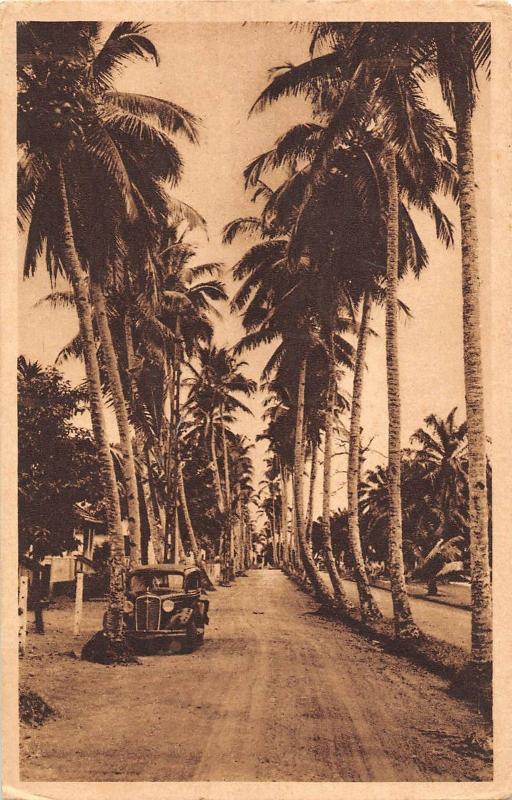 BR45631 Douala allee des cocotiers cameroon 1