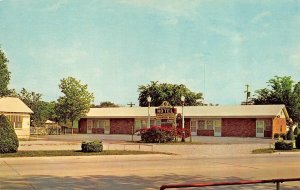 COFFEYVILLE, KS Kansas  SCHWINN SUNFLOWER MOTEL Roadside c1950's Chrome Postcard