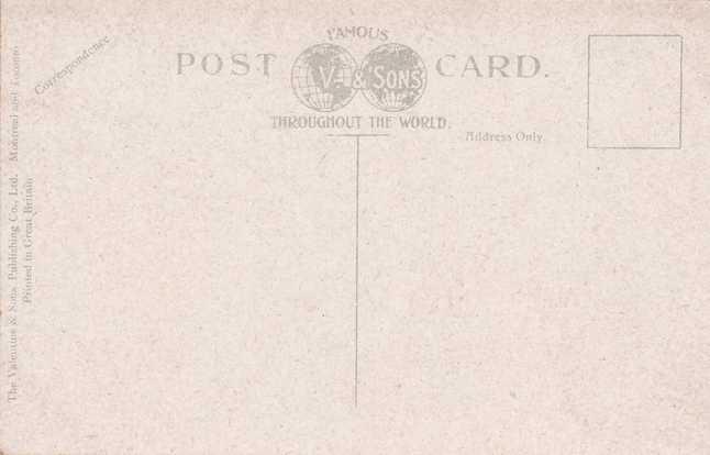 Stage Coach at Banff Hotel and Mt Rundle - Alberta, Canada - DB