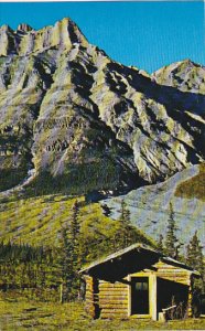 Canada Trapper's Cabin Churchill Road Yedhe Range British Columbia