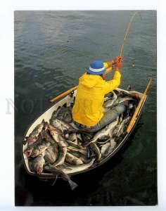 221731 FINLAND fishing great catch Old photo RPPC