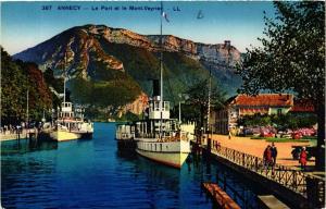 CPA ANNECY Le Port et le Mont-Veyrier (618832)