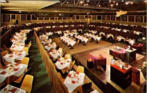 Sarasota, FL Florida  GOLDEN APPLE DINNER THEATRE Interior & Stage View Postcard