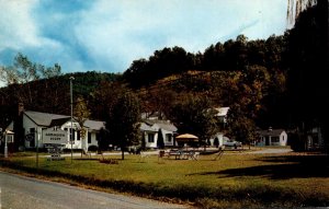 Tennessee Gatlinburg The Gatlinburg Court 1957