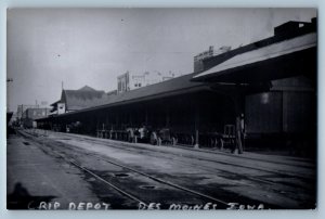 1960 Des Moines Iowa Crip Railroad Train Depot Station RPPC Photo Postcard