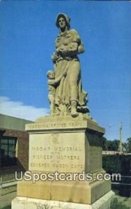 Monument to the Pioneer Mothers - Lamar, Colorado CO