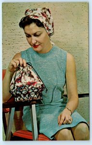 FAD of the MONTH CLUB Advertising SHOWER of FLOWERS Handbag Craft Kit Postcard