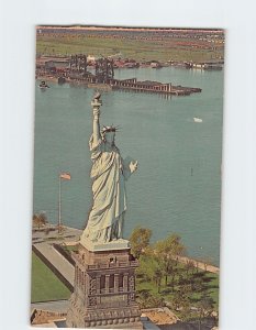 Postcard Statue Of Liberty, New York City, New York