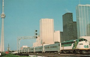 1977 Ontario Canada Commuter Train Postcard 10C1-206