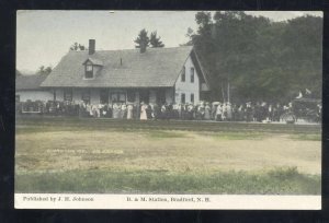 BRADFORD NEW HAMPSHIRE NH B&M RAILROAD DEPOT TRAIN STATION VINTAGE POSTCARD