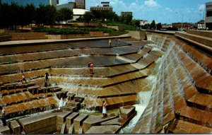 Texas Fort Worth Water Garden Near Conventin Center