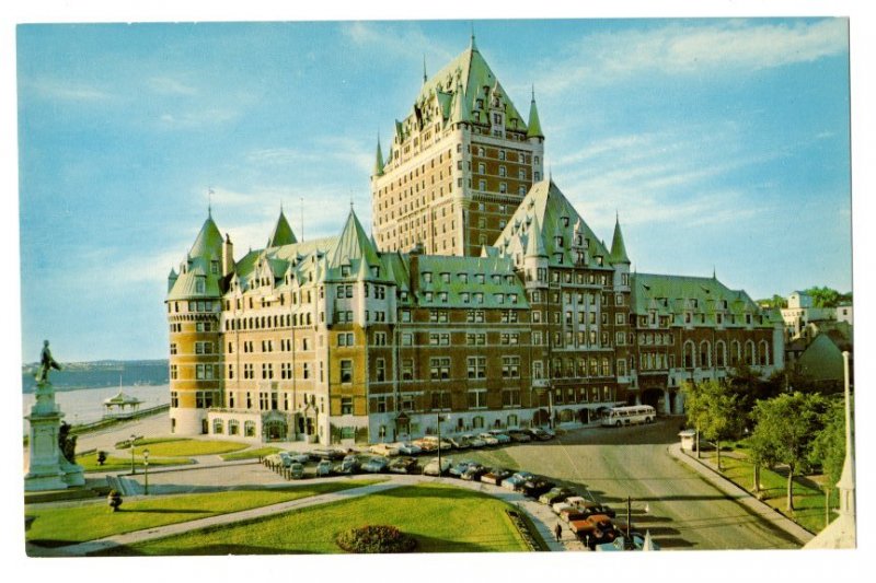 OVERSIZE, Chateau Frontenac, Quebec, Postcard 5.5 X 8.5 inches