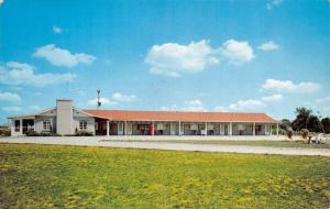 INDIANAPOLIS, IN Indiana  MOTEL 6-T-7  State Rd 67~US 36 c1950's Chrome Postcard