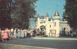 Entrance Castle STORYBOOK GARDENS London, Ontario c1960s Vintage Postcard