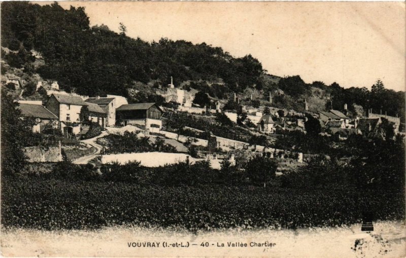 CPA VOUVRAY - La Vallée Chartier (253495)