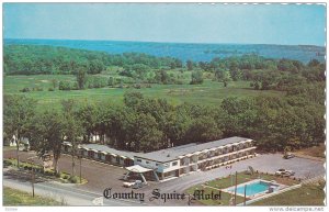 Country Squire Motel, Swimming Pool, 1000 Islands, Gananoque, Ontario, Canada...