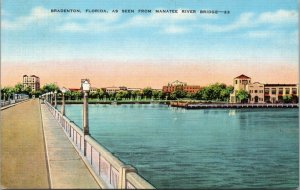 postcard - Florida - Bradenton as seen from Manatee River Bridge