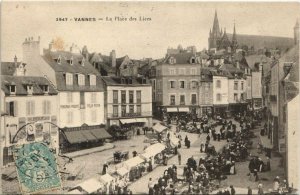 CPA VANNES-La Place des Lices (27554)