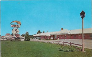 Tip Top Motel & Lloyd's Restaurant Marshalltown Iowa