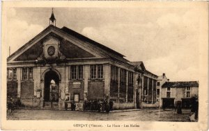 CPA Gencay - La Place - Les Halles (111731)