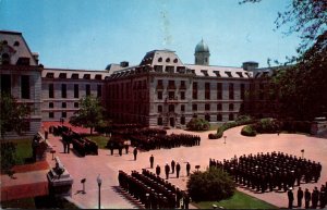 Maryland Annapolis Bancroft Hall Midshipmen In Formation U S Naval Academy