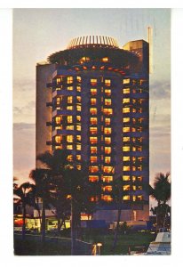 FL - Fort Lauderdale. Pier 66 Luxury Hotel