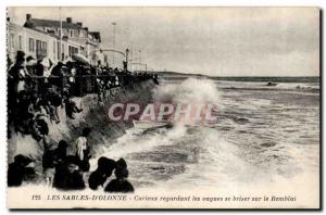 Sables d & # 39olonne Old Postcard Curious watching the waves break on the em...