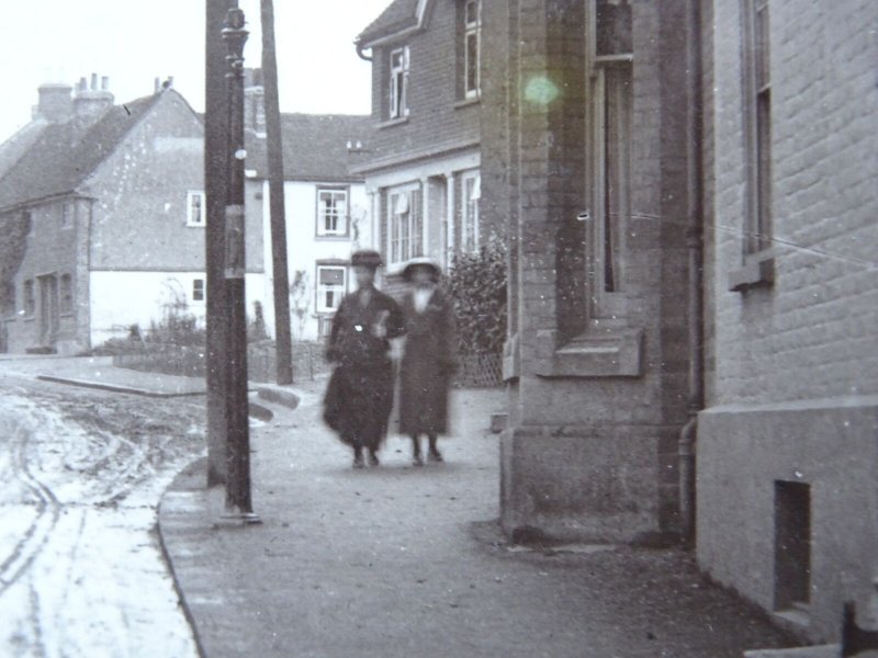 Hertfordshire BUSHEY HEATH High Street shows Agent for PULLARS c1919 RP Postcard