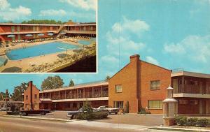 WILLIAMSBURG, VA  Virginia    HOLDIAY INN    Pool    Roadside   c1950's Postcard