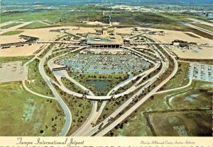 TAMPA INTERNATIONAL AIRPORT-LOT OF 2 POSTCARDS