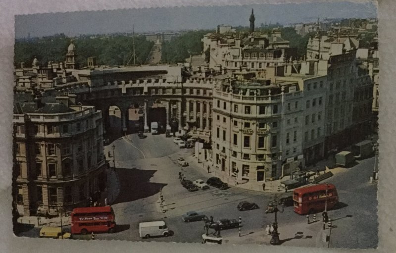 Vintage Postcard Admirality Arch and The Mall LONDON