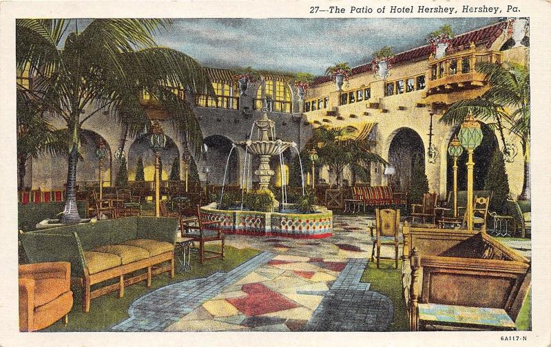 Hershey Pennsylvania~Hotel Hershey Patio~Beautiful Fountain~1940s Linen Postcard