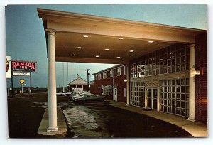 1950s SPRINGFIELD ILLINOIS  THE RAMADA INN US HWY 66 CHROME POSTCARD P2368