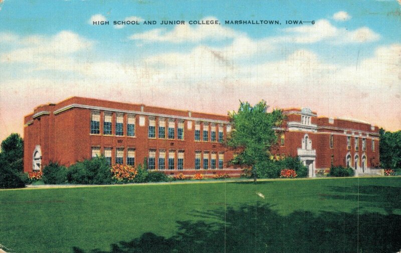 USA High School and Junior College Marshalltown Iowa Linen Postcard 07.69