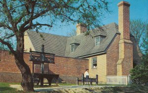 America Postcard - The Public Gaol - Williamsburg - Virginia   A7190