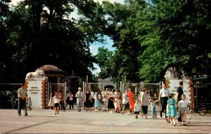 Tennessee Memphis Overton Park Entrance To Memphis Zoo