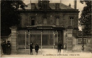 CPA FONTENAY-le-COMTE - L'Hotel de Ville (167383)