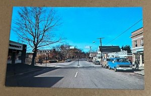 POSTCARD UNUSED  - MAIN STREET, DURHAM, N.H.