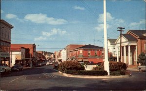 Milford Delaware DE Walnut Street Scene Vintage Postcard